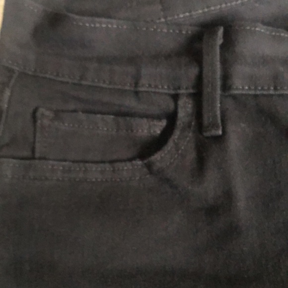 Levi’s black super skinny jeans. - Picture 9 of 9